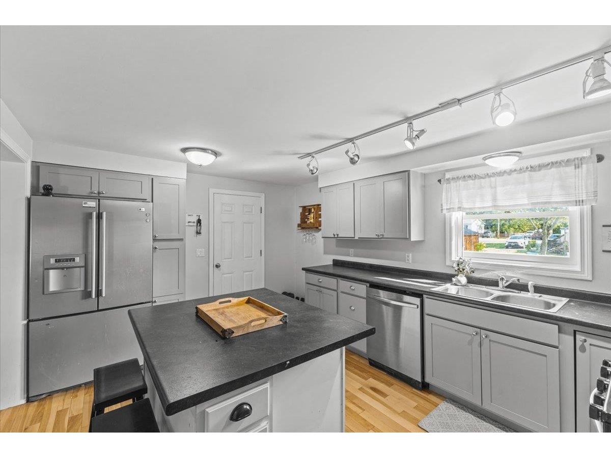 6 Guyette Circle