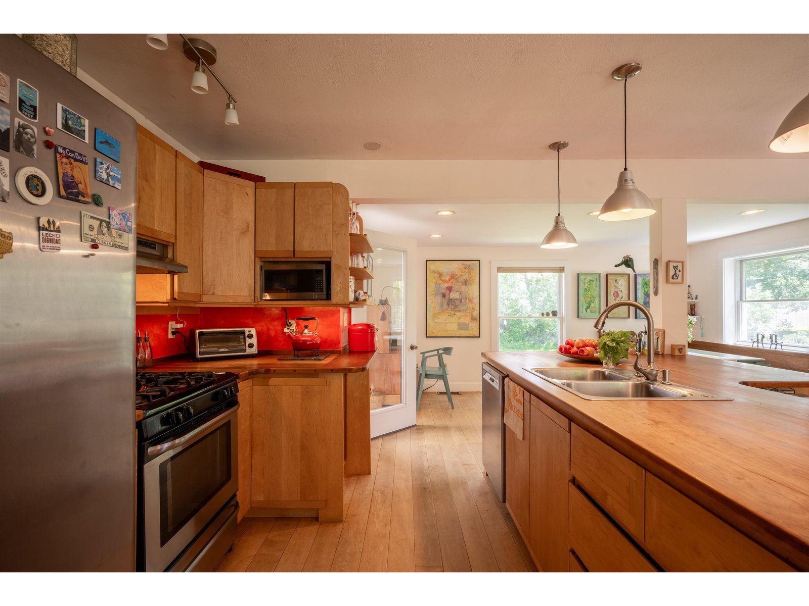 6 Harrow Way