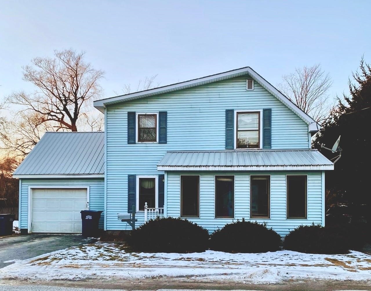 6 Laroe Street
