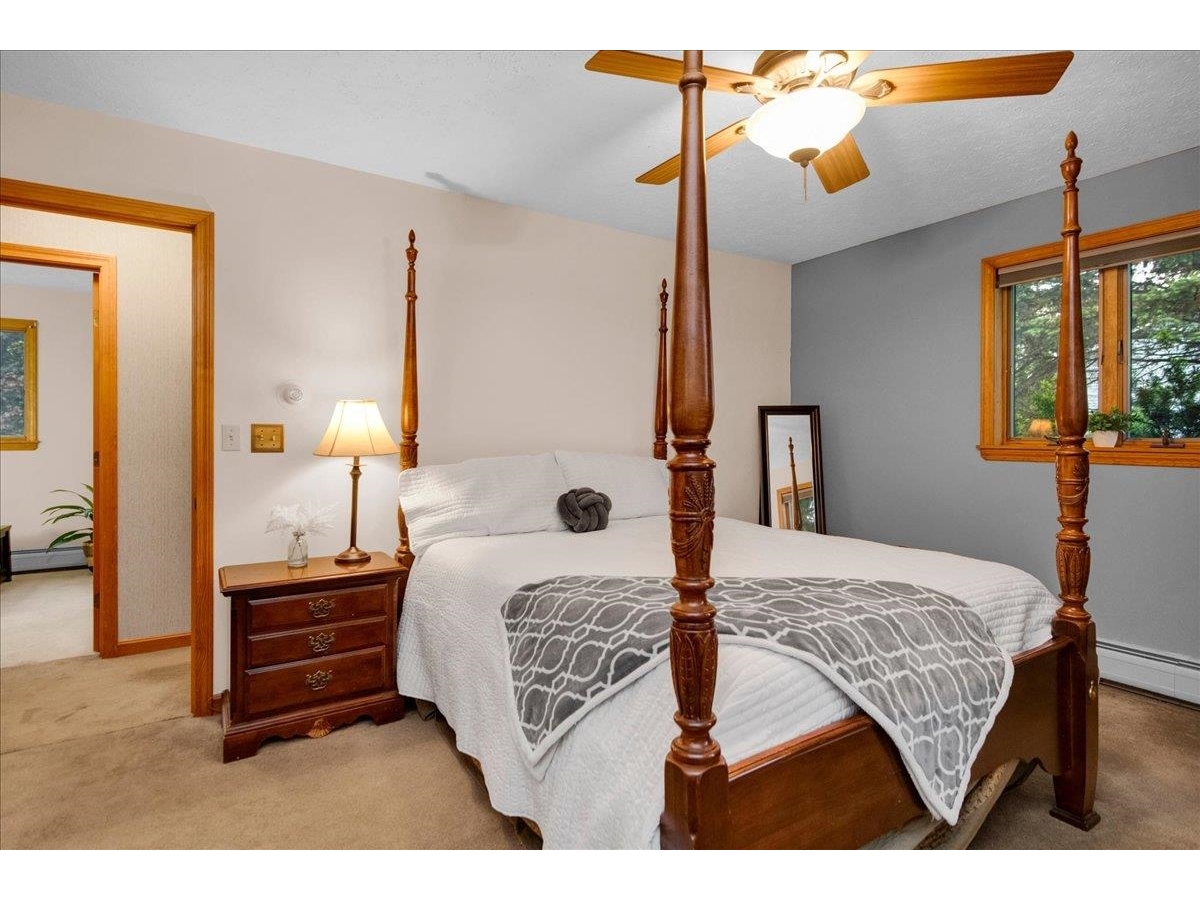 6 Meadowbrook Lane