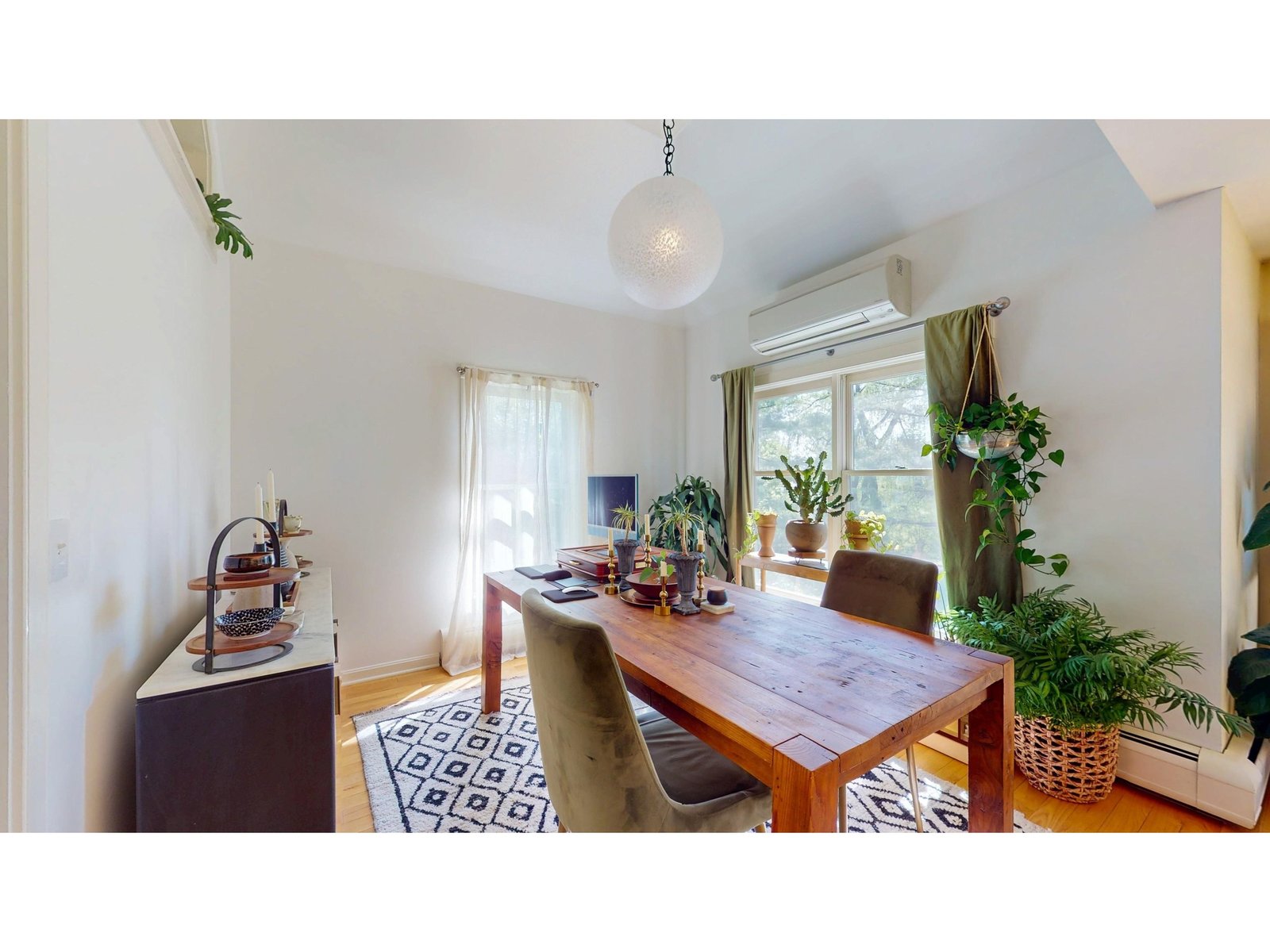 6 Nedde Lane