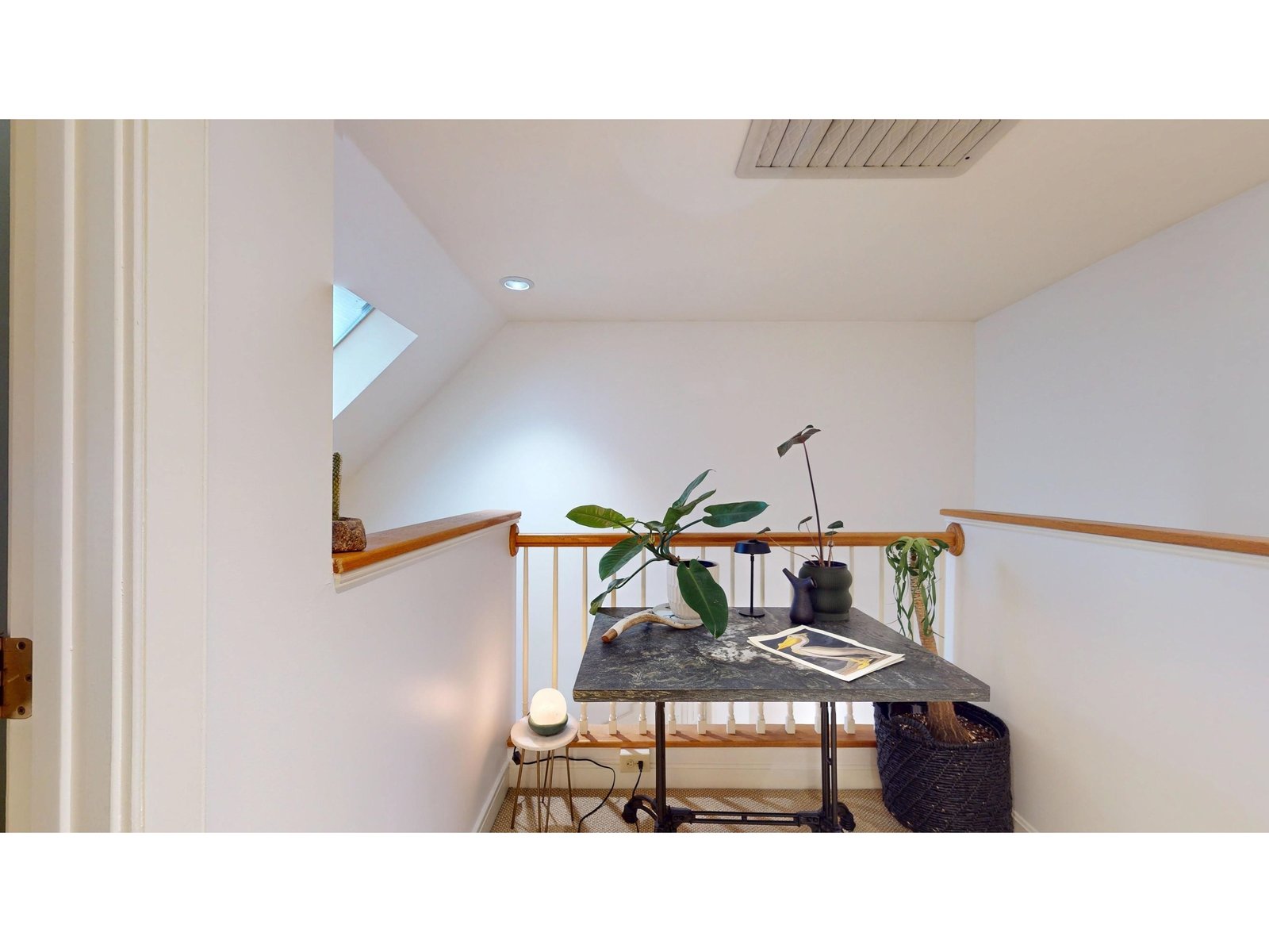 6 Nedde Lane