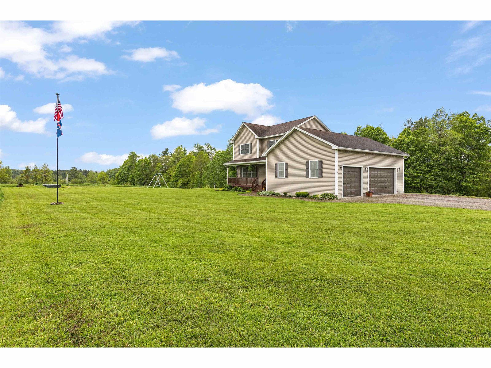 6 Pheasant Run Road, Fairfax