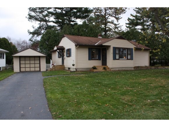 6 Pine Court