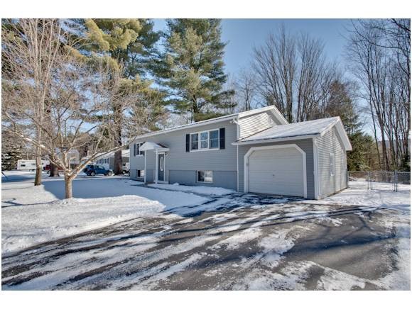 6 Pinewood Ln