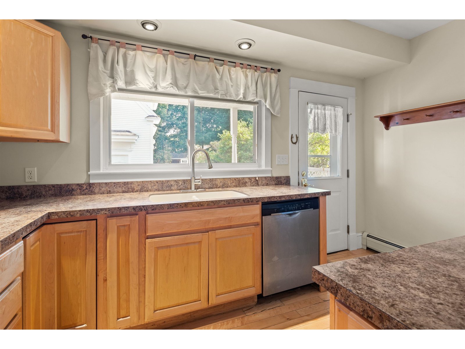 6 Randall Street, Unit 2