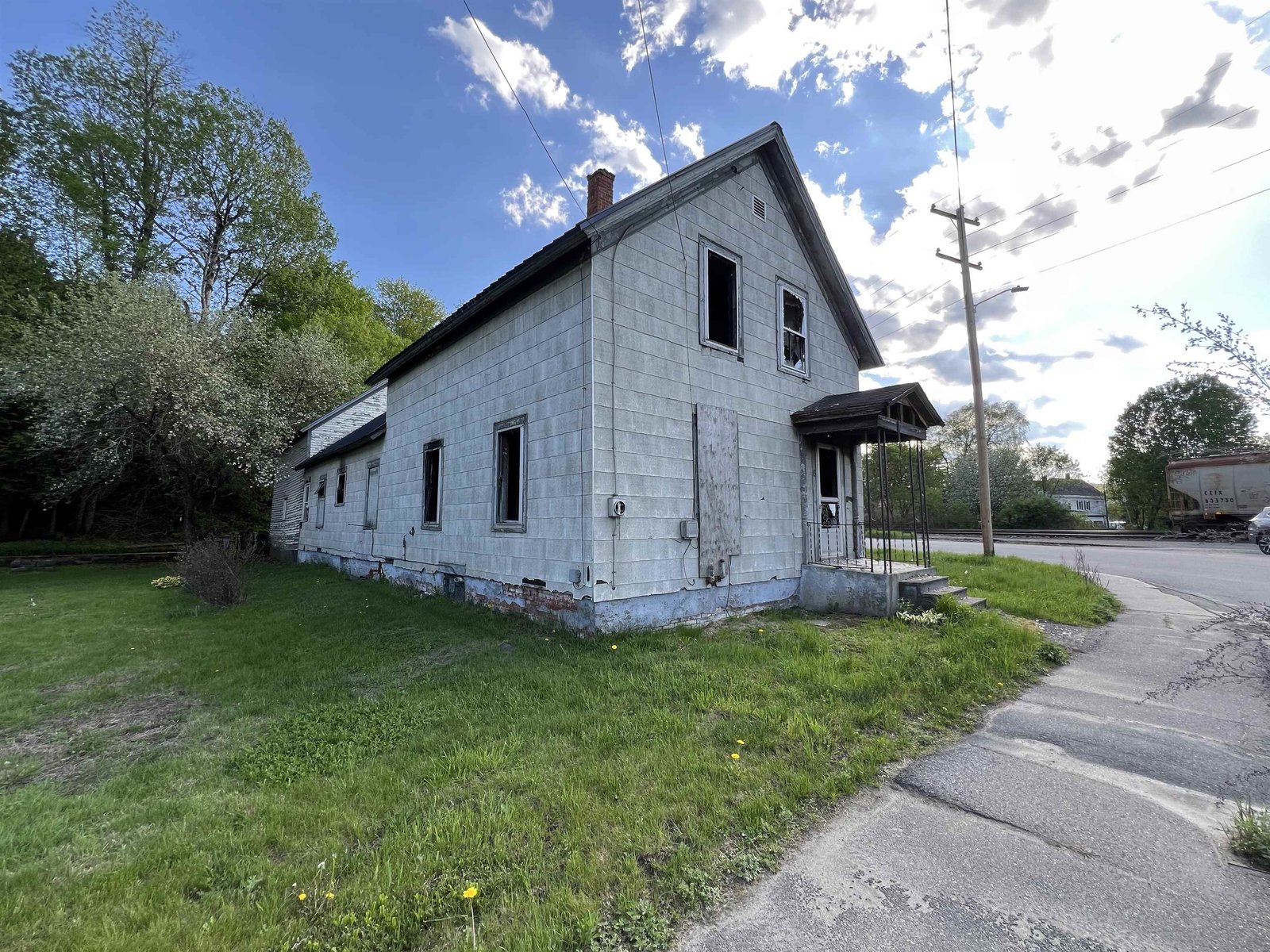 6 Raymond Street