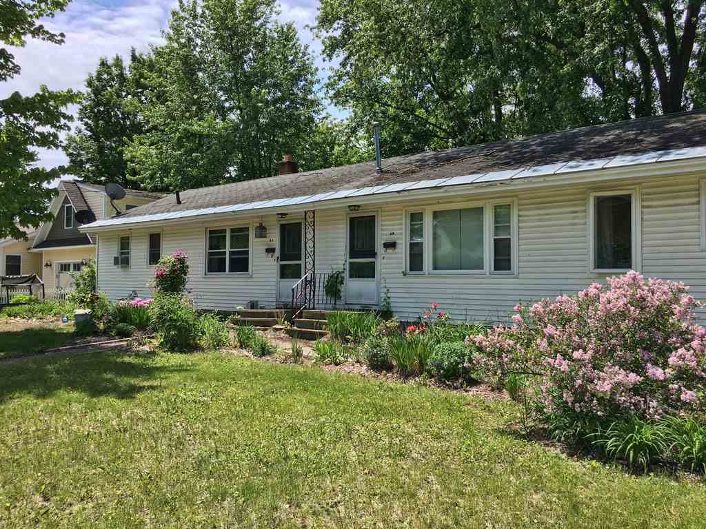 6 Seneca Avenue
