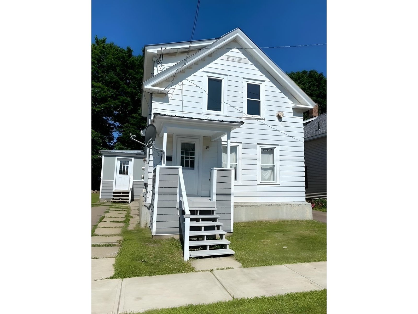 6 Spruce Street
