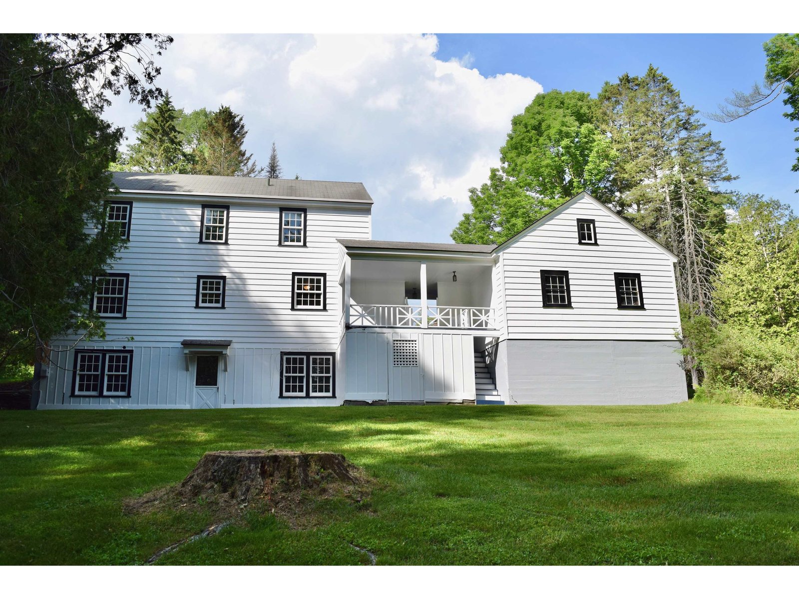 6 Towne Street
