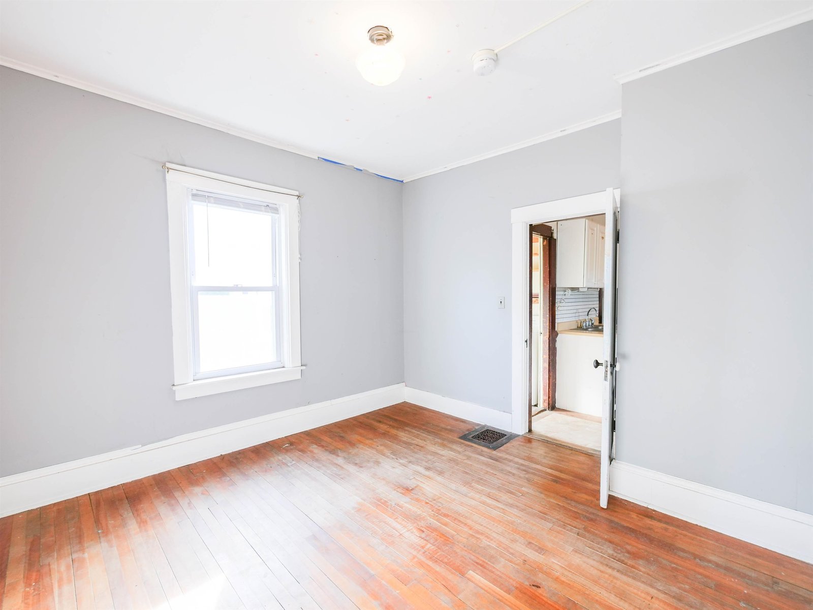 6 Tuttle Street