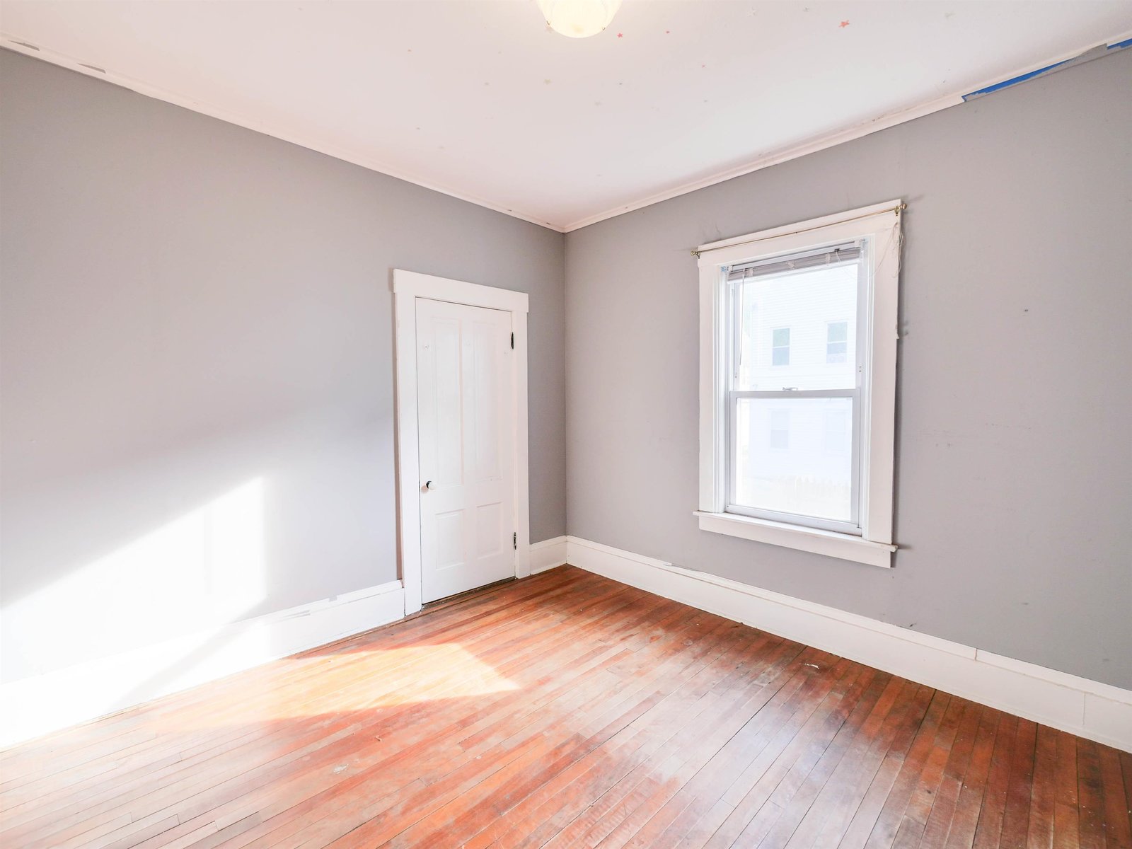 6 Tuttle Street