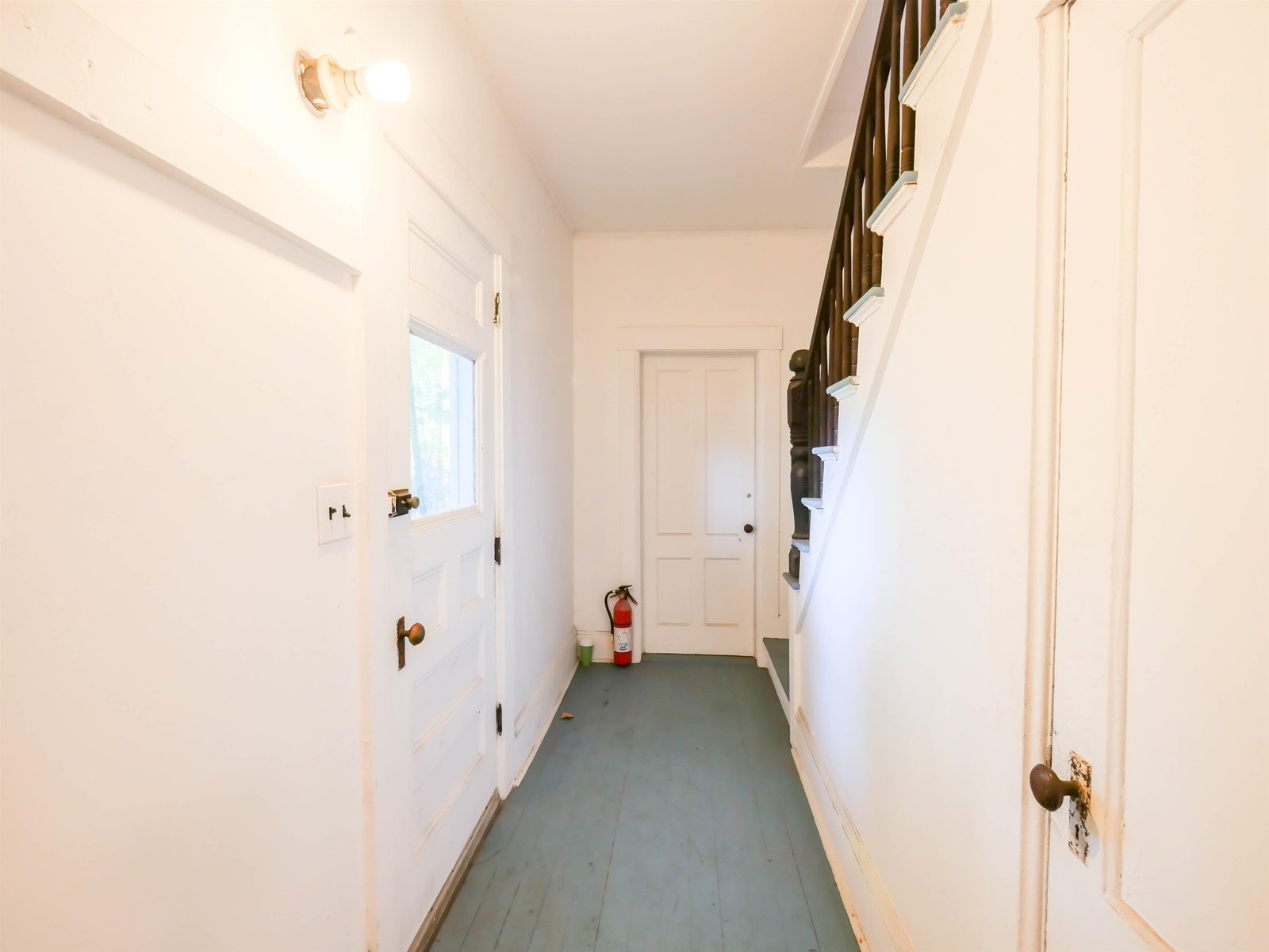 6 Tuttle Street