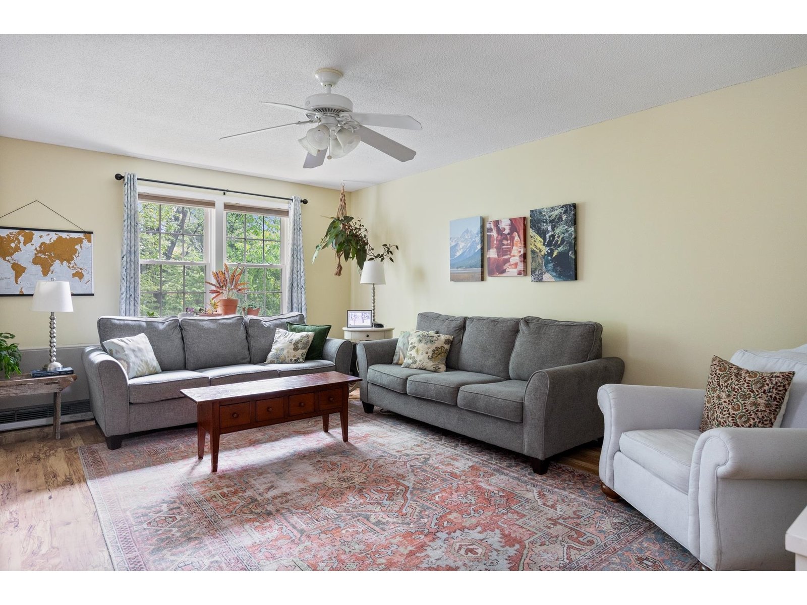 6 Twin Oaks Terrace