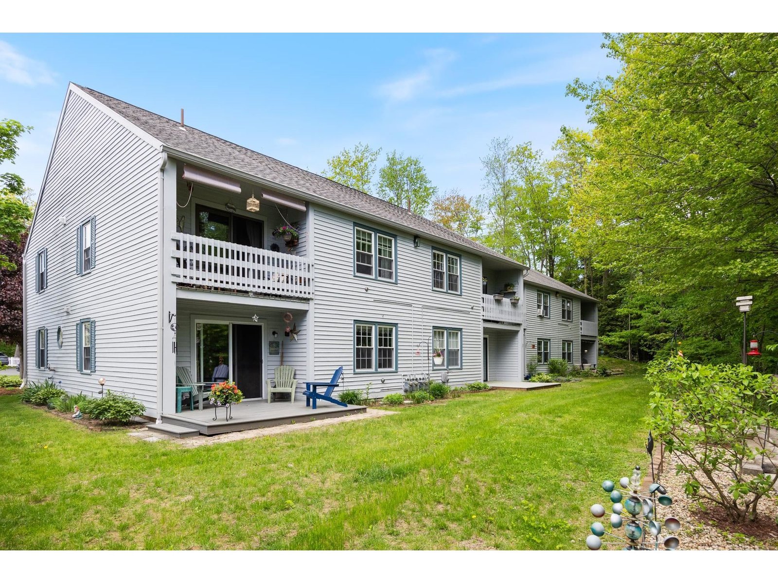 6 Twin Oaks Terrace