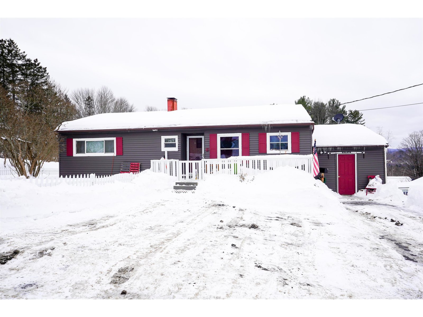 6 Veeder Avenue