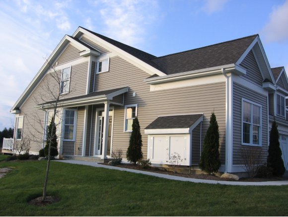 60 Aspen Circle, Unit 15