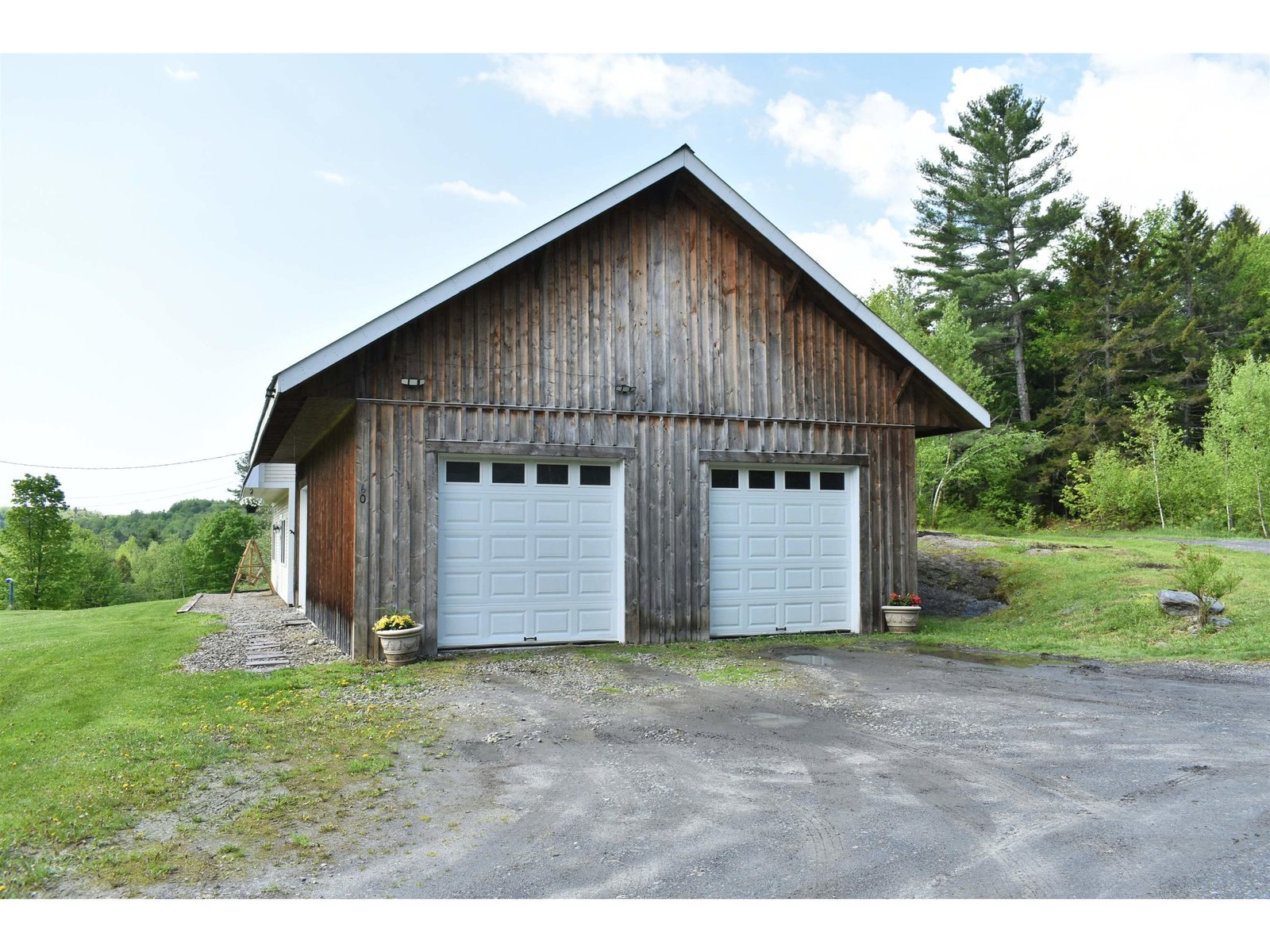60 Hampshire Hill Road