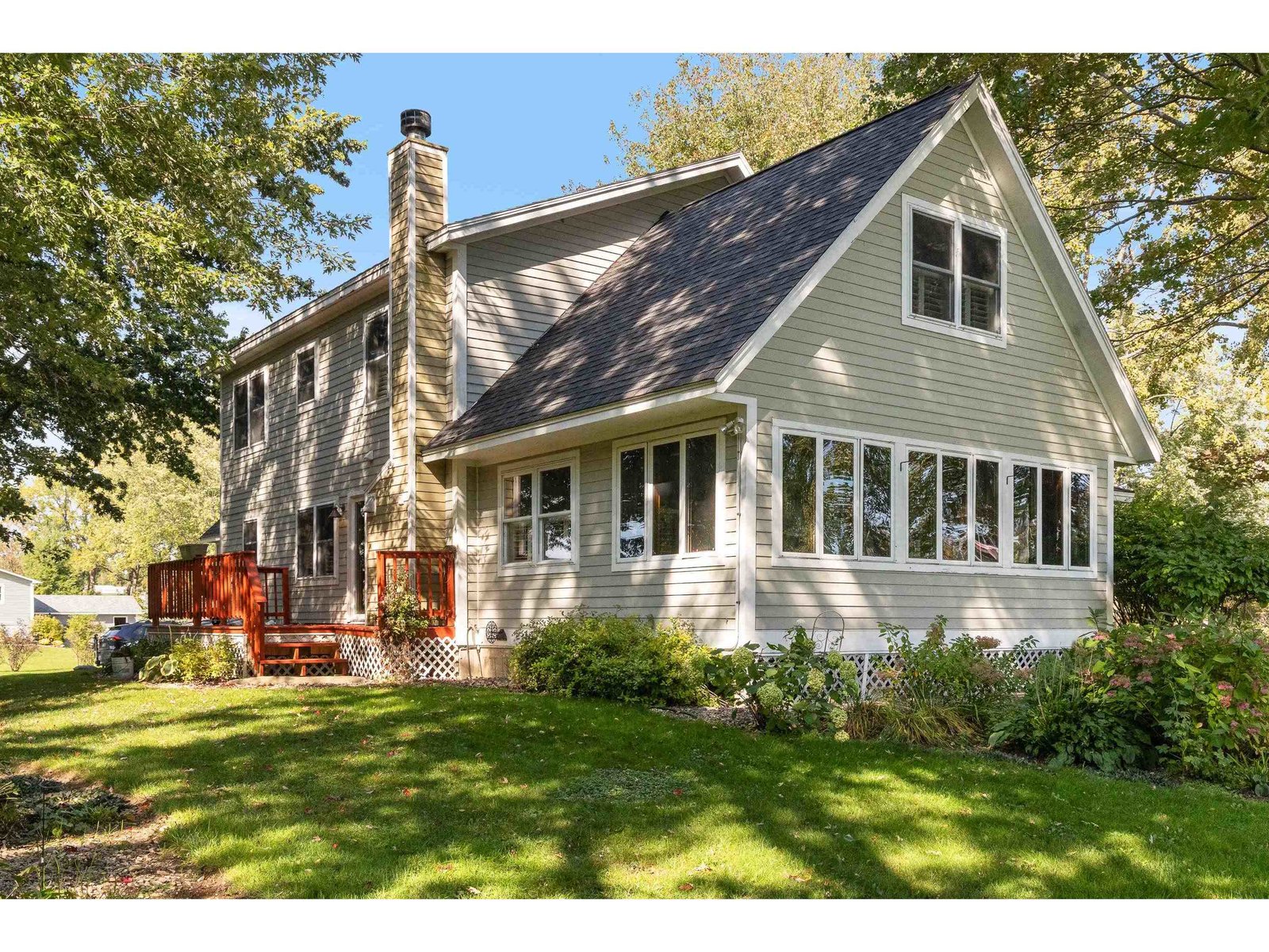 60 Holiday Point Road