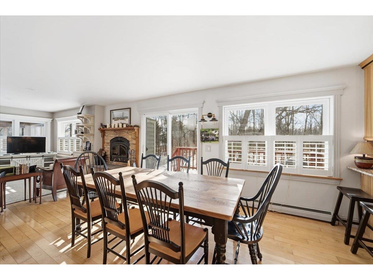 60 Holiday Point Road