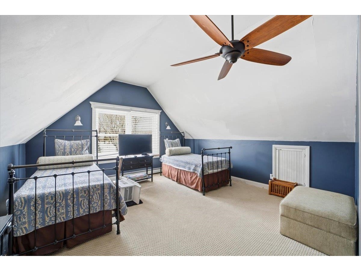 Bonus room w/ en suite