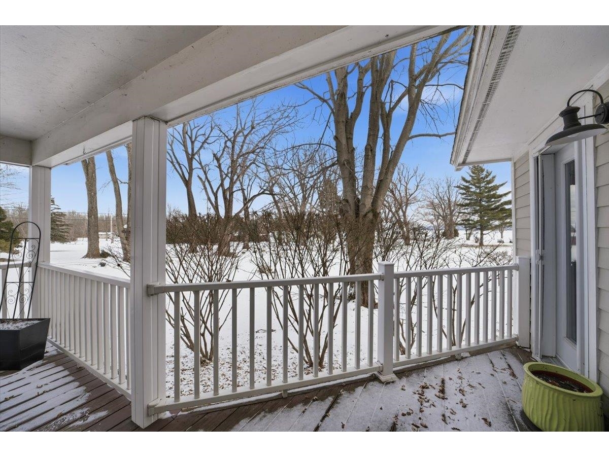 60 Holiday Point Road