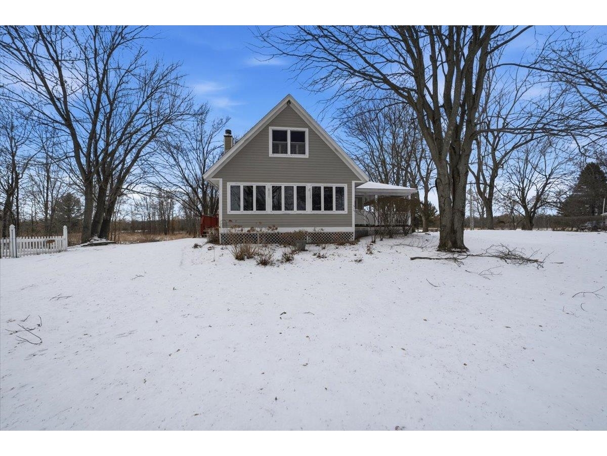 60 Holiday Point Road