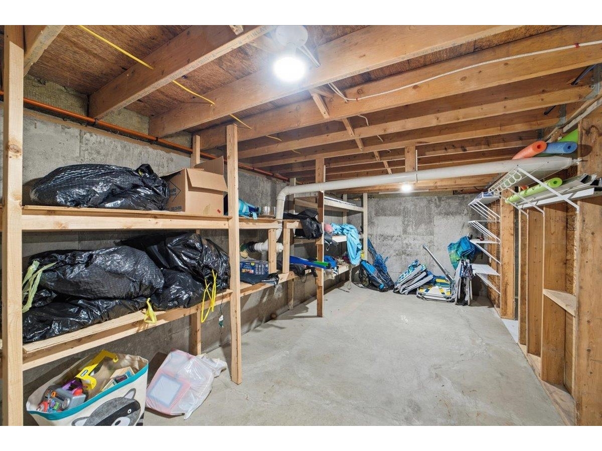 60 Holiday Point Road