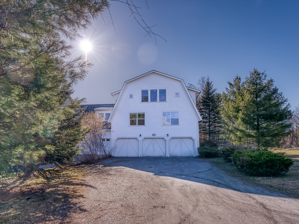 60 Homestead Lane