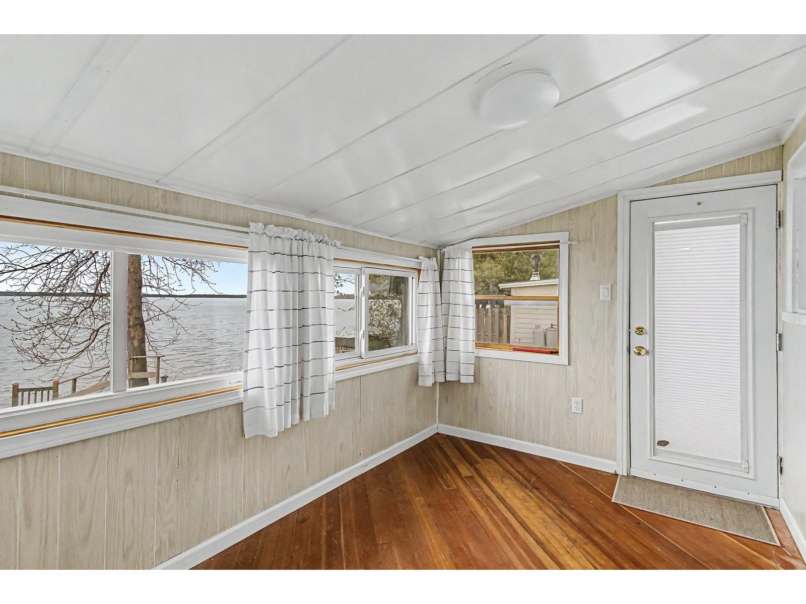 60 Maquam Shore Road