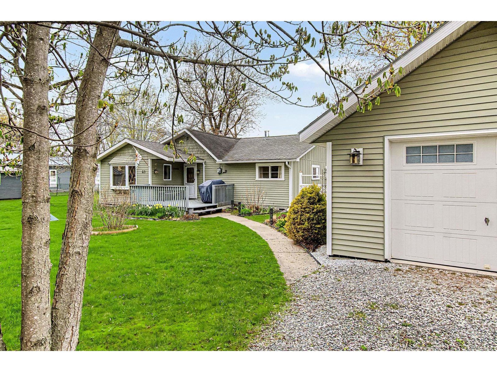 60 Maquam Shore Road