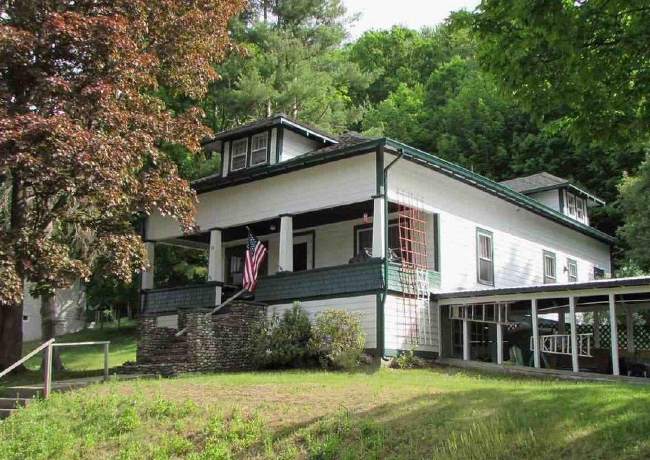 60 Mountain Terrace