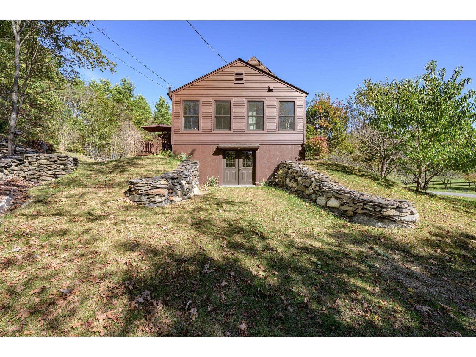 60 Spencer Hollow Road