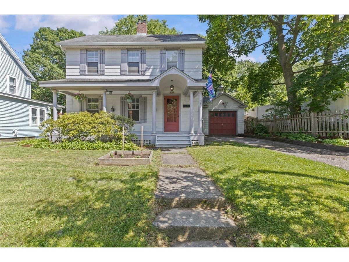 60 University Terrace, Burlington
