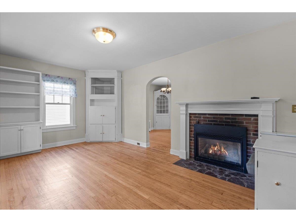 60 University Terrace