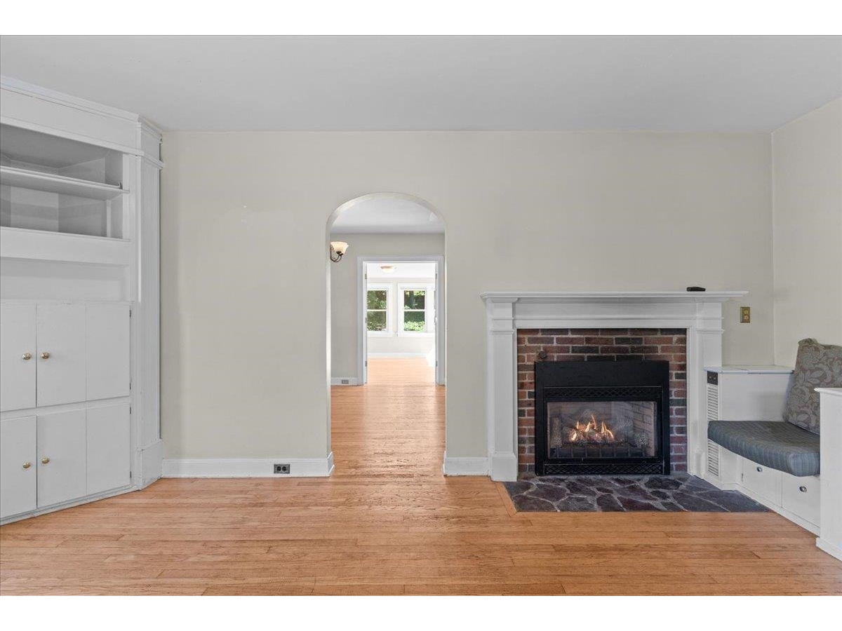 60 University Terrace