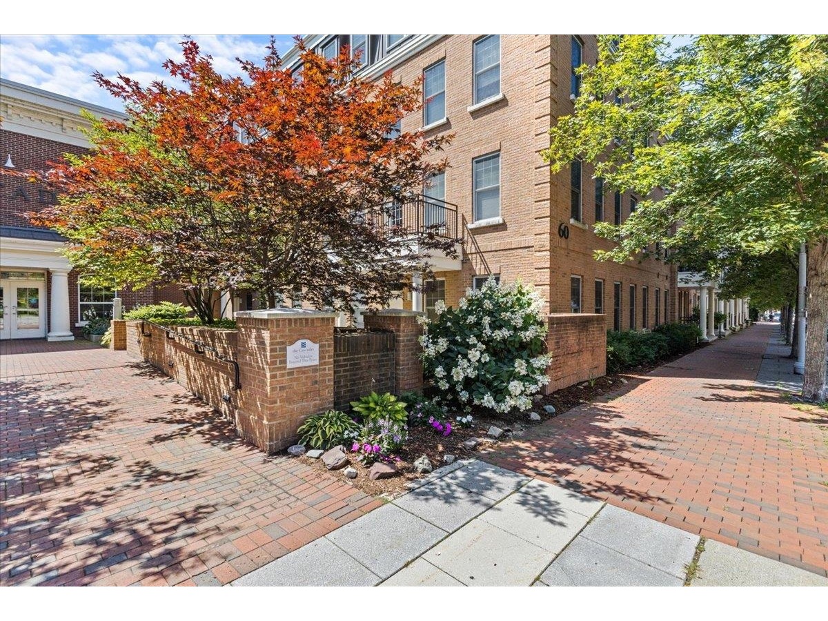 60 Winooski Falls Way, Unit 1201