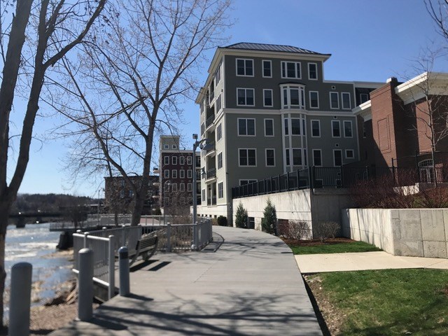 60 Winooski Falls Way, Unit 1206