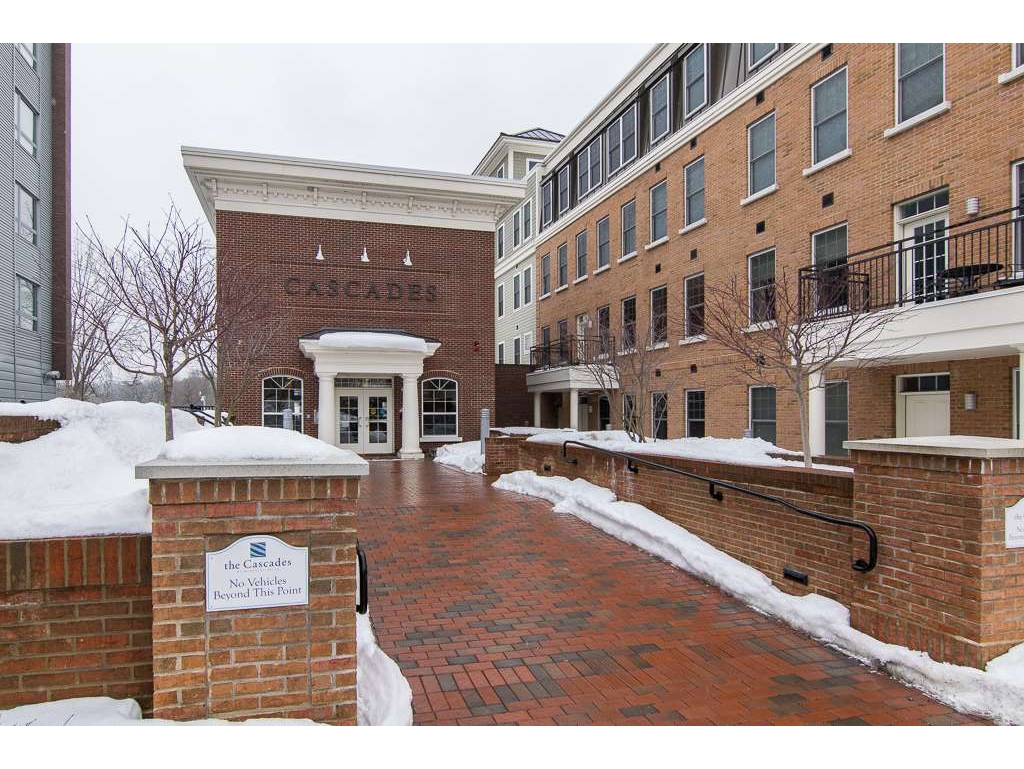 60 Winooski Falls Way, Unit 1211