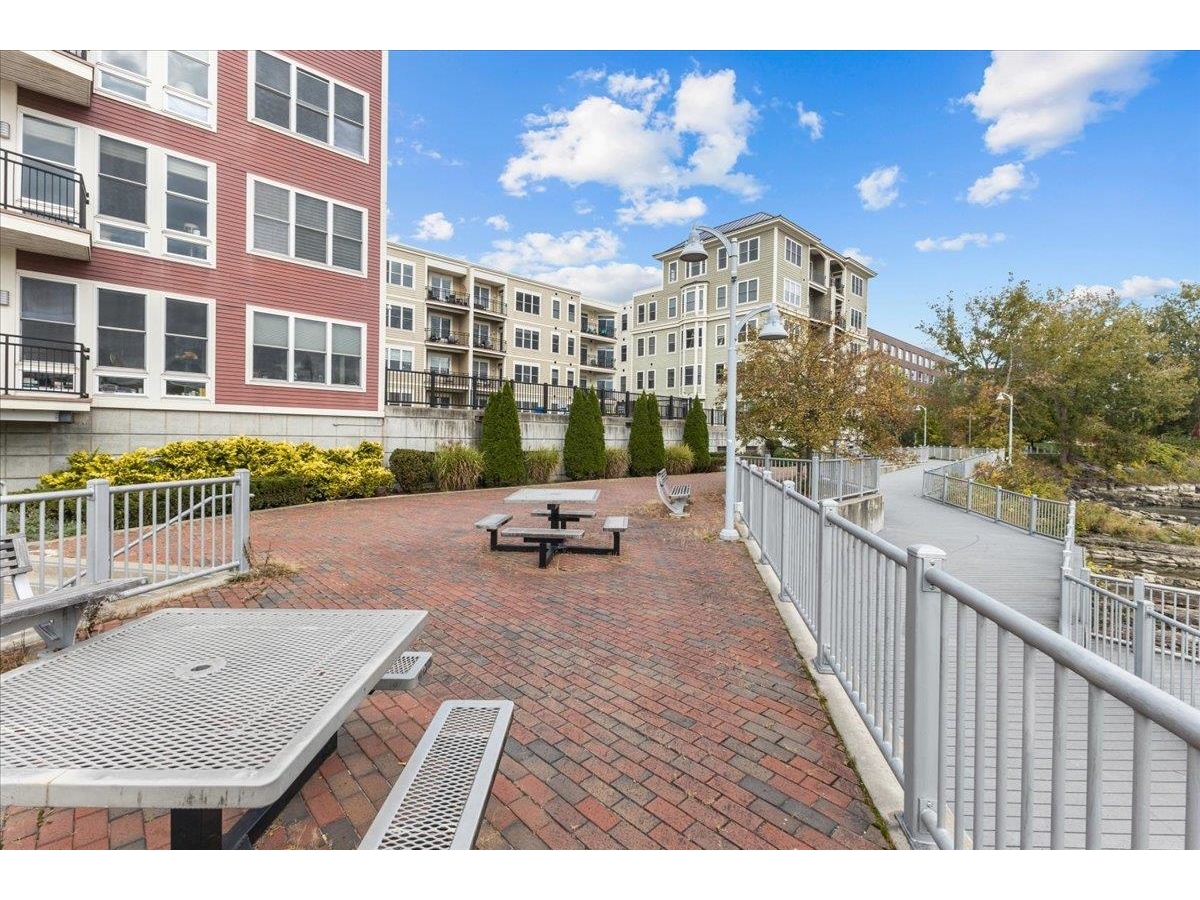 60 Winooski Falls Way, Unit 1315