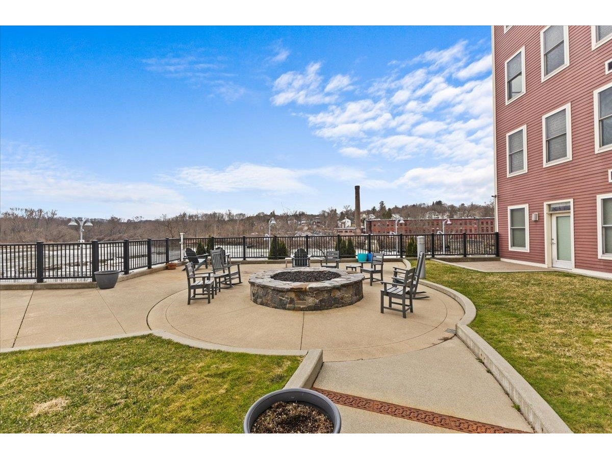 60 Winooski Falls Way, Unit 1315