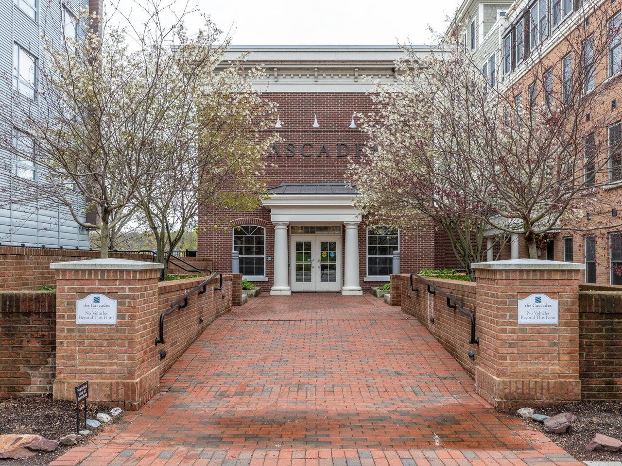 60 Winooski Falls Way, Unit 1101