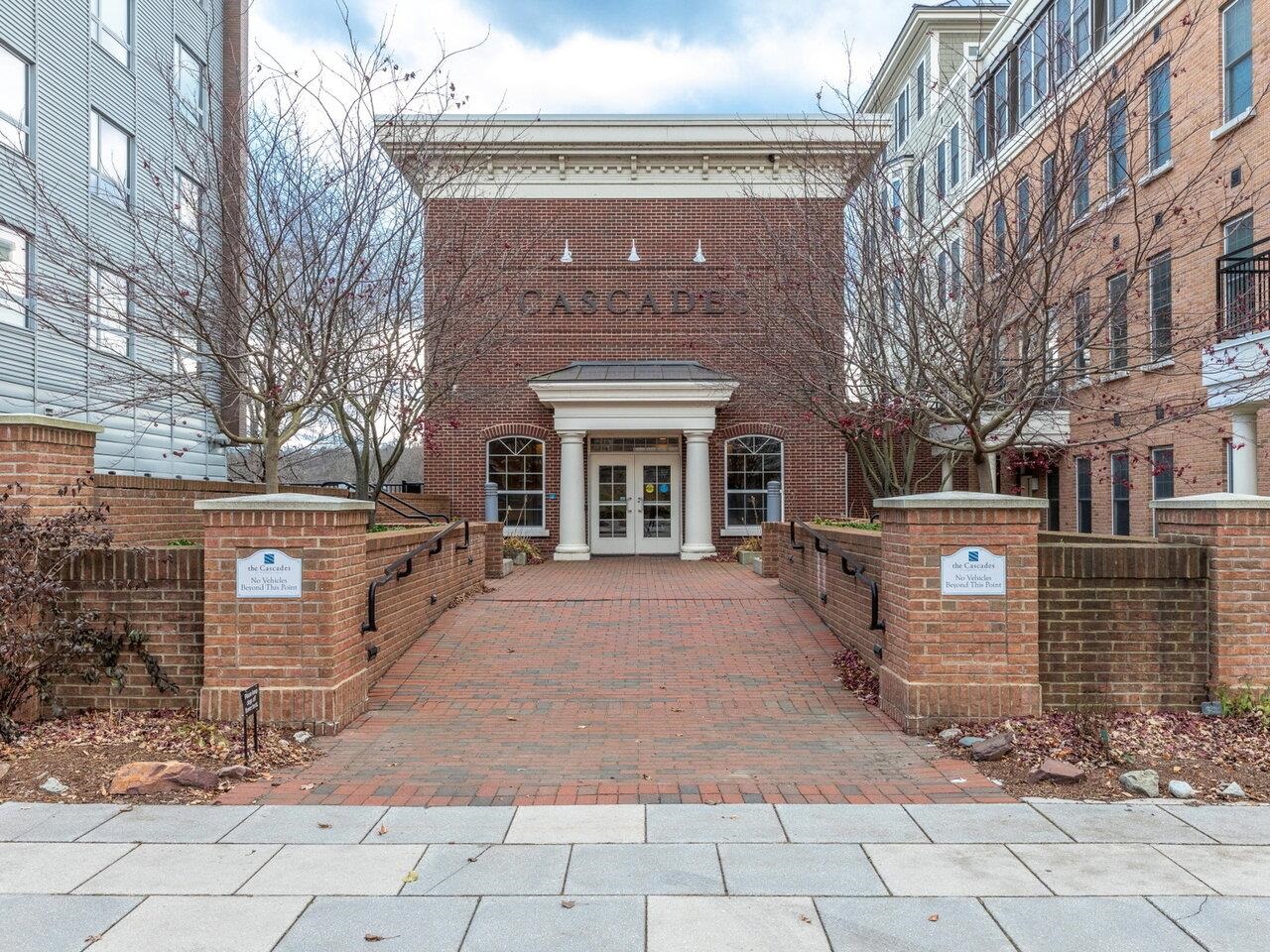 60 Winooski Falls Way, Unit 1414