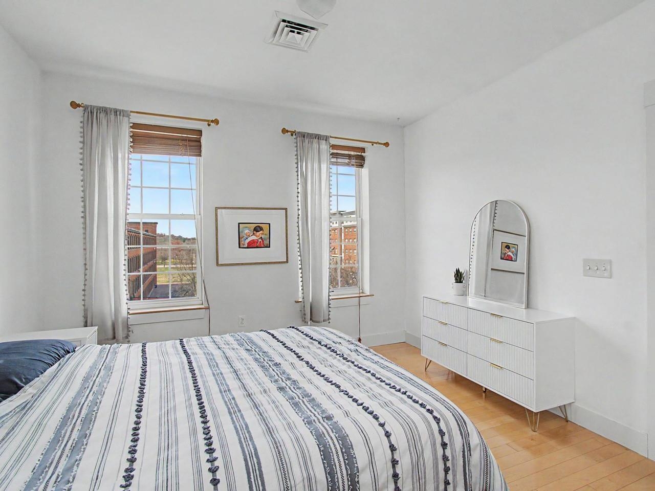60 Winooski Falls Way, Unit 1412