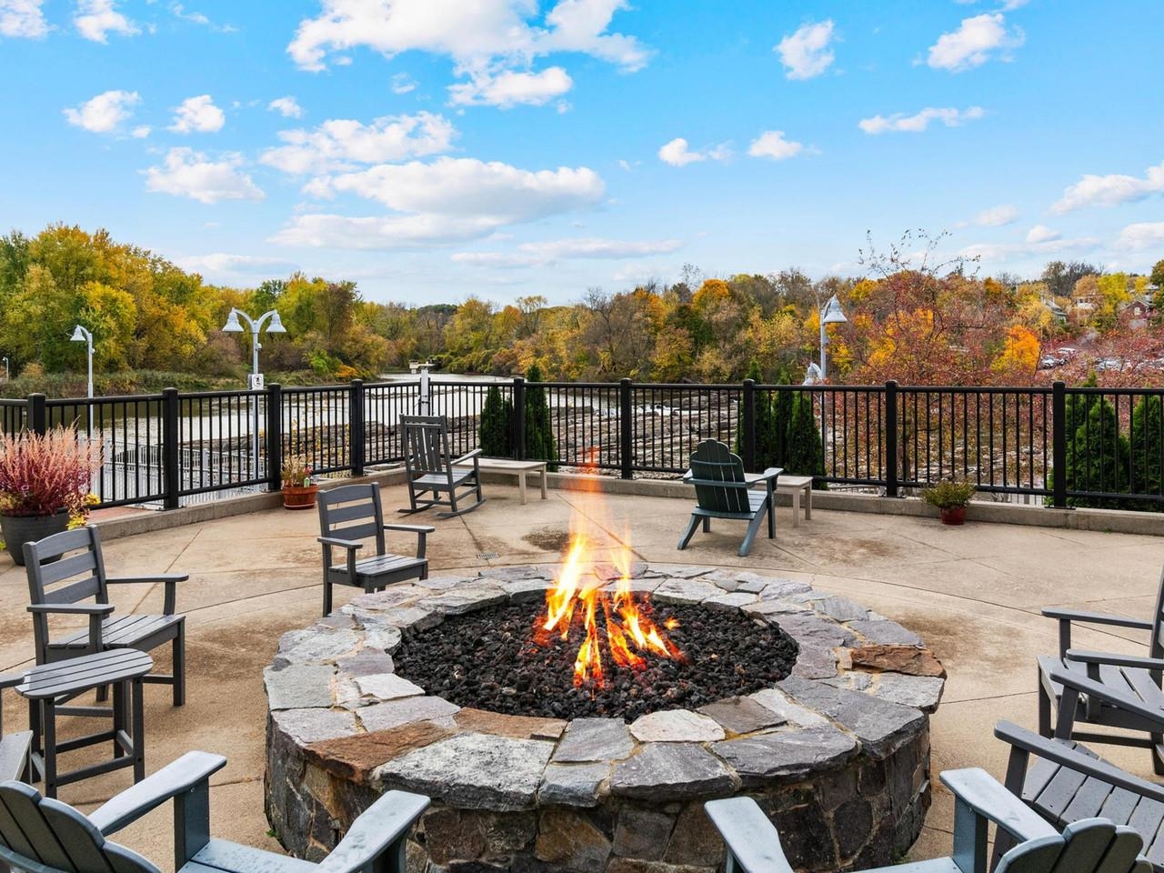 60 Winooski Falls Way, Unit 1412