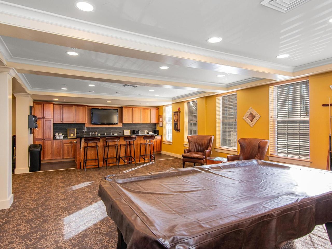 60 Winooski Falls Way, Unit 1412