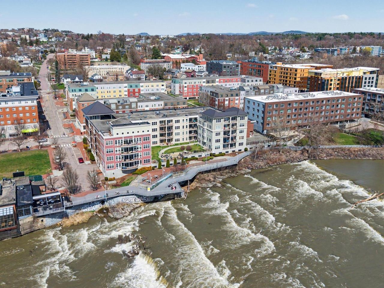 60 Winooski Falls Way, Unit 1412