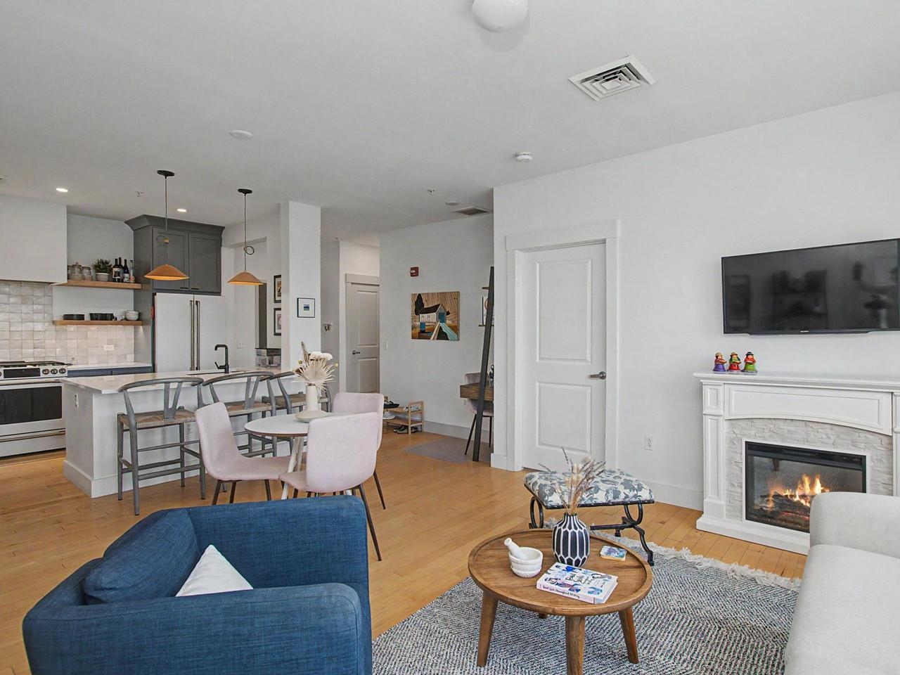 60 Winooski Falls Way, Unit 1412