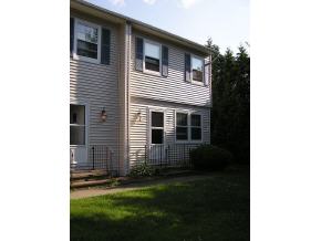60 Woodlins Cir, Unit 1