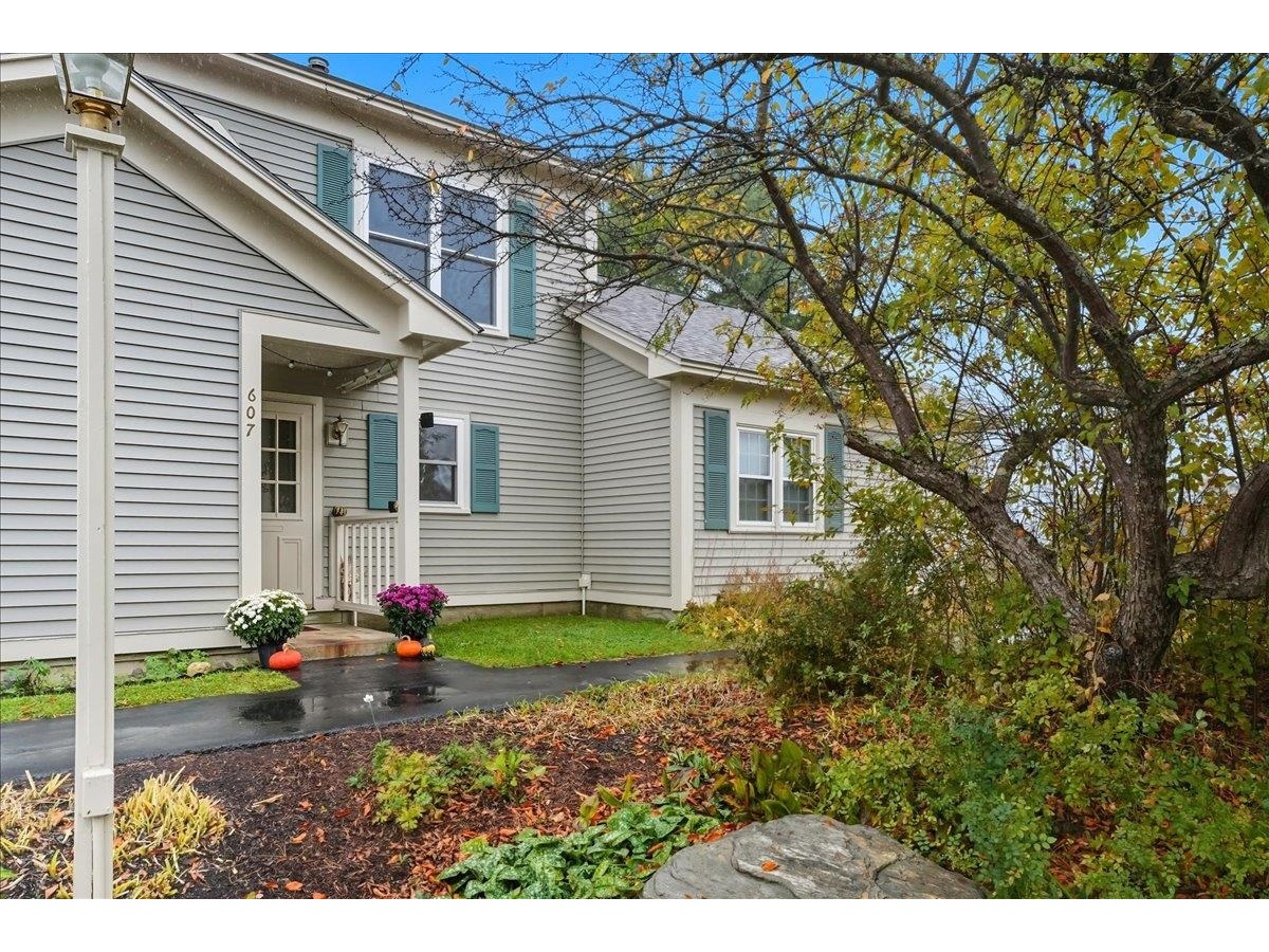 600 Acorn Drive, Unit 607